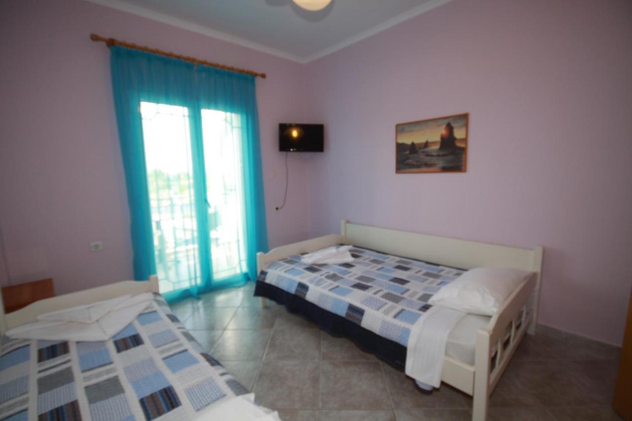 Zephyros Rooms Ормос Пангиас Екстериор снимка